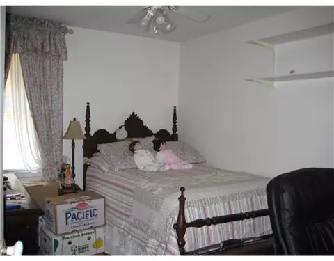 127 Beverly Rd, Riverside, RI 02915 photo 8