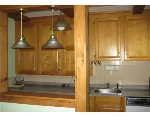 50 Ella St, Woonsocket, RI 02895 photo 4