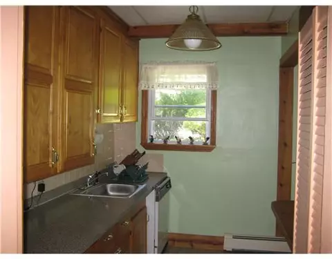 50 Ella St, Woonsocket, RI 02895 photo 5