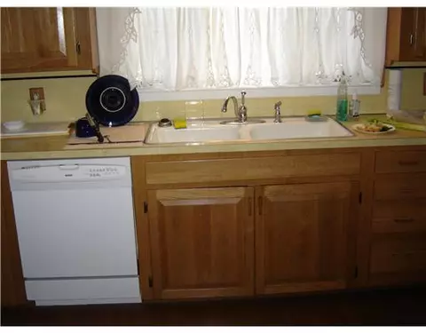 39 Sunset Ave, Warwick, RI 02889 photo 9