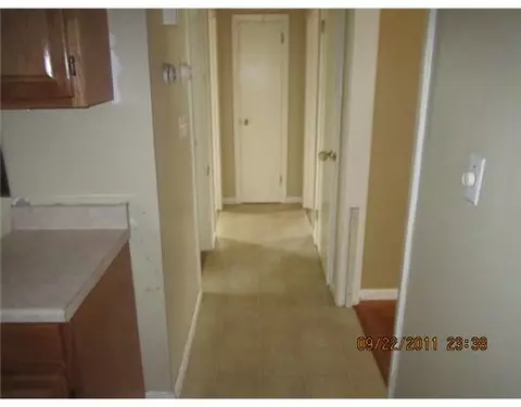 111 Greeley Ave, Warwick, RI 02886 photo 6