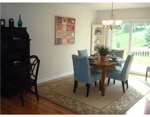 32 Coastwind Dr, Westerly, RI 02891 photo 3