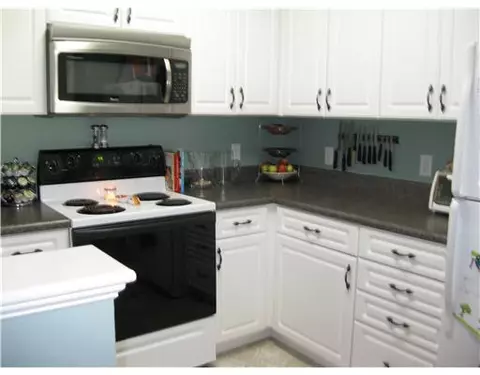 112 Mill St #202, Woonsocket, RI 02895 photo 6