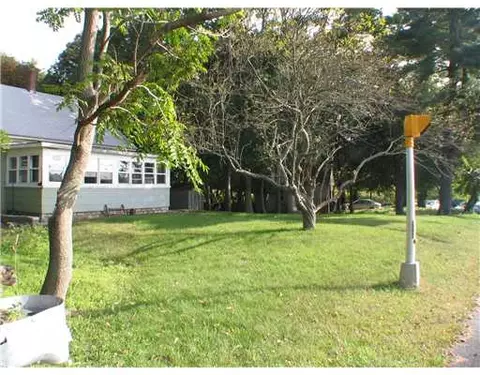 305 Centerville Rd, Warwick, RI 02886 photo 4