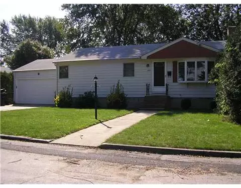 262 Taft Ave, Warwick, RI 02886 photo 1