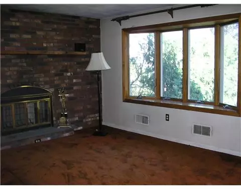 262 Taft Ave, Warwick, RI 02886 photo 3