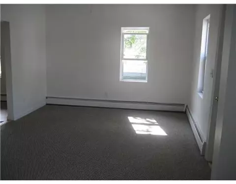 111 Read Ave, Coventry, RI 02816 photo 8