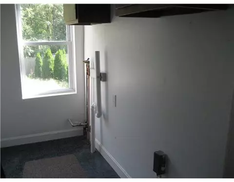 111 Read Ave, Coventry, RI 02816 photo 9