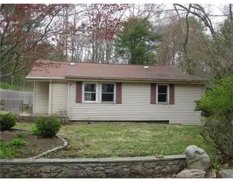 23 W Shore Dr, Exeter, RI 02822 photo 1