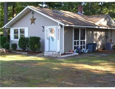 21 Centre Rd, Glocester, RI 02814 photo 1