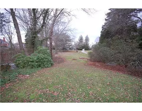 62 Elm St, Westerly, RI 02891 photo 3