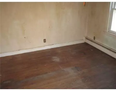 2157 Flat River Rd, Coventry, RI 02816 photo 4