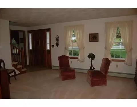 602 Central St, Burrillville, RI 02830 photo 10