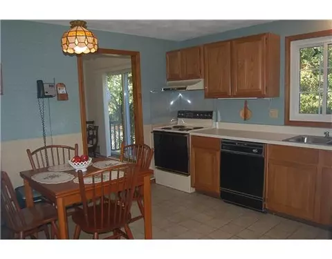 602 Central St, Burrillville, RI 02830 photo 13