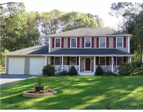 19 Surrey Dr, Westerly, RI 02891 photo 1