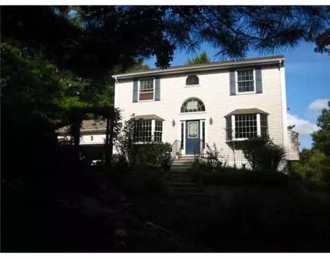 25 Dolly Pond Rd, Exeter, RI 02822 photo 1