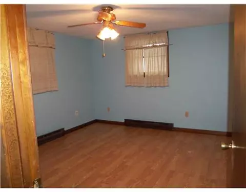 31 Boiling Spring Ave, Westerly, RI 02891 photo 11