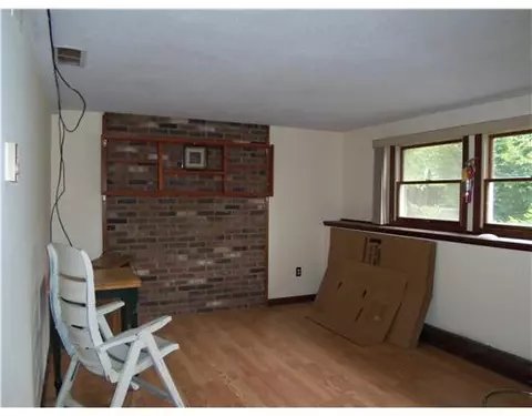31 Boiling Spring Ave, Westerly, RI 02891 photo 8