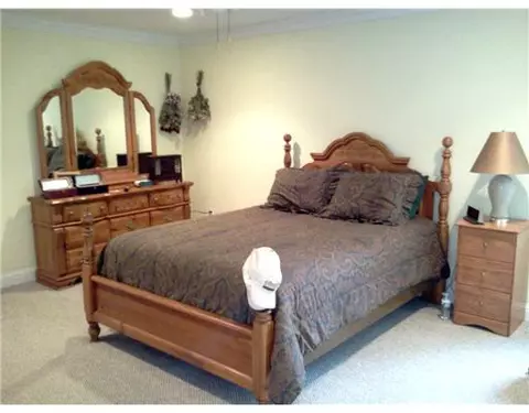 2 Casey Dr, Bristol, RI 02809 photo 14