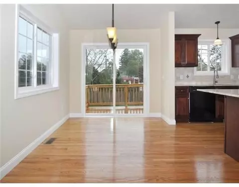 32 Scranton Ave, Warwick, RI 02888 photo 3
