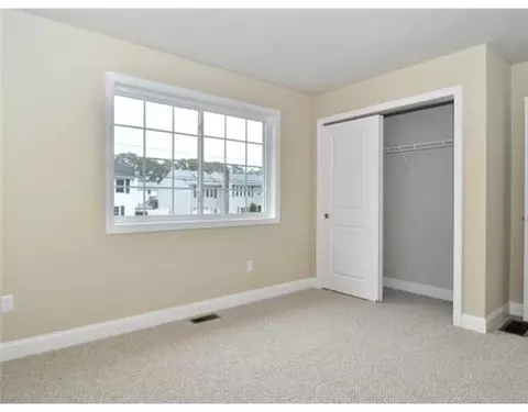 32 Scranton Ave, Warwick, RI 02888 photo 17