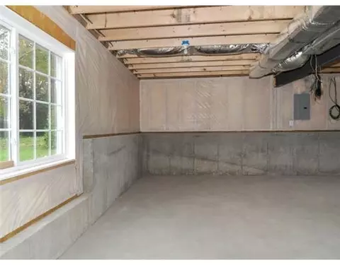 32 Scranton Ave, Warwick, RI 02888 photo 19