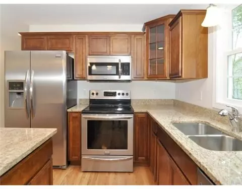 97 Ashbrook Dr, Cranston, RI 02921 photo 14