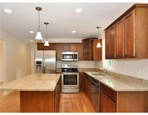 97 Ashbrook Dr, Cranston, RI 02921 photo 20