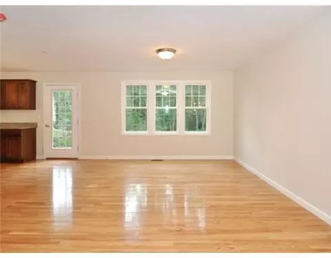 97 Ashbrook Dr, Cranston, RI 02921 photo 17