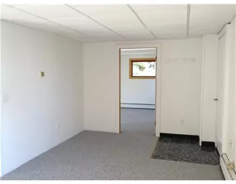 26 E Shore Dr, Coventry, RI 02816 photo 4