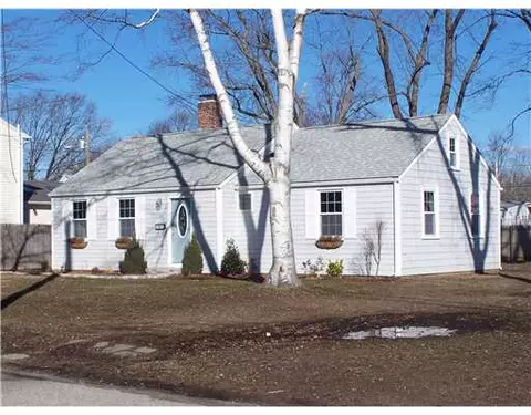 93 Myrtle Ave, Warwick, RI 02886 photo 19