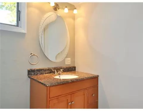 93 Myrtle Ave, Warwick, RI 02886 photo 9