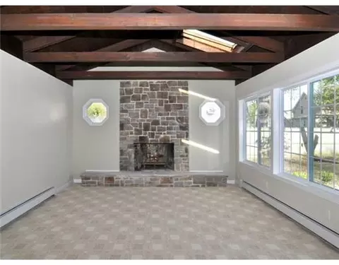 93 Myrtle Ave, Warwick, RI 02886 photo 13
