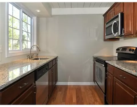 93 Myrtle Ave, Warwick, RI 02886 photo 18