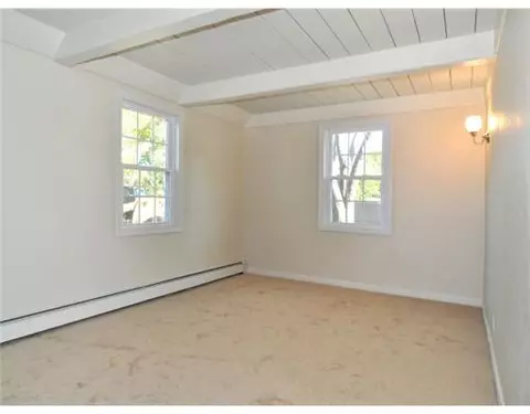 93 Myrtle Ave, Warwick, RI 02886 photo 8