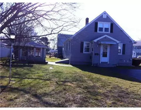 6 Asylum Rd, Warren, RI 02885 photo 2