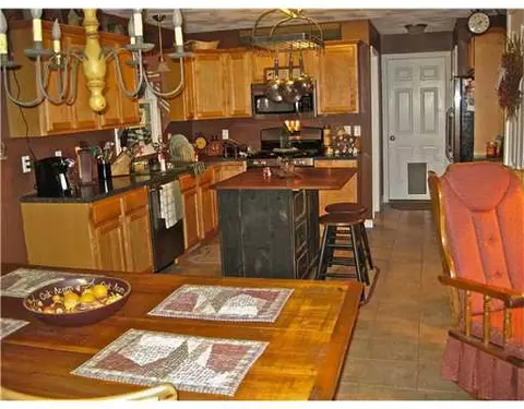 76 Ethan St, Warwick, RI 02888 photo 6
