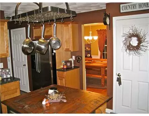 76 Ethan St, Warwick, RI 02888 photo 7