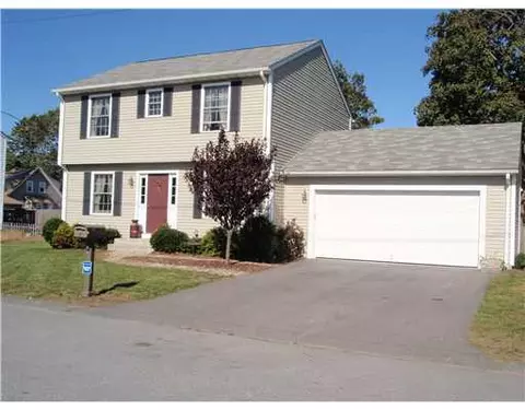 76 Ethan St, Warwick, RI 02888 photo 1