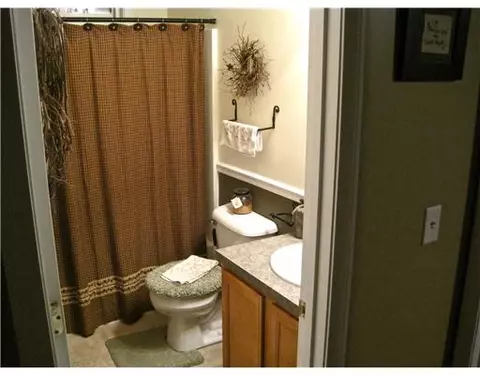 76 Ethan St, Warwick, RI 02888 photo 13