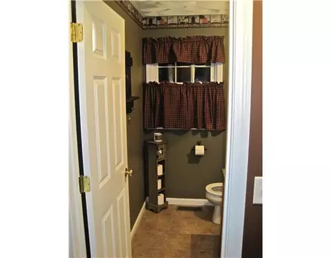 76 Ethan St, Warwick, RI 02888 photo 14