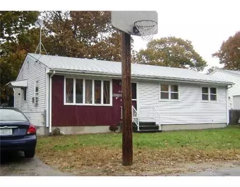 165 John St, Warwick, RI 02889 photo 1