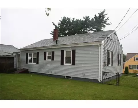 10 Sidney Ave, Woonsocket, RI 02895 photo 9