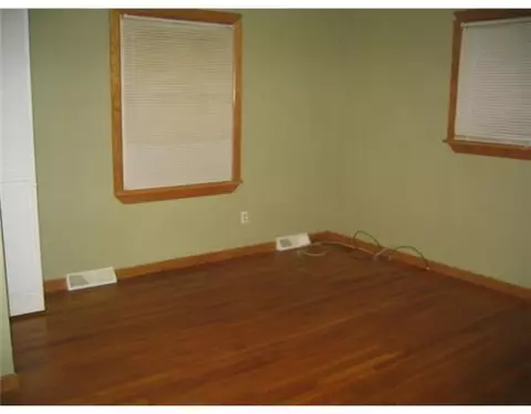 217 Walnut Hill Rd, Woonsocket, RI 02895 photo 7