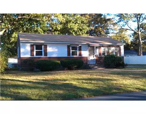 44 Cadora Ave, Warwick, RI 02886 photo 1