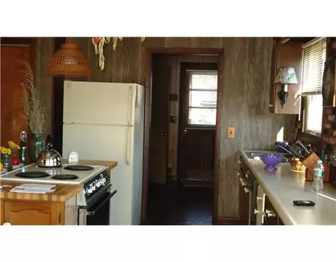 35 Moonlight Dr, Westerly, RI 02891 photo 4