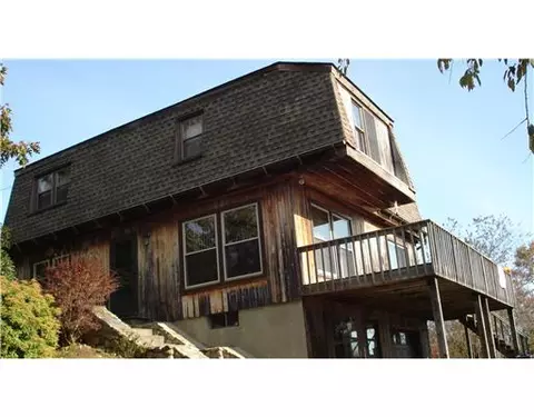 35 Moonlight Dr, Westerly, RI 02891 photo 1