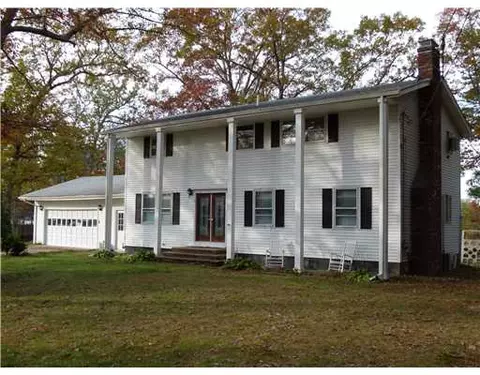 3 Peninsula Ct, Coventry, RI 02816 photo 1