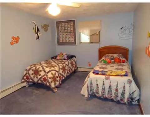 3 Peninsula Ct, Coventry, RI 02816 photo 12