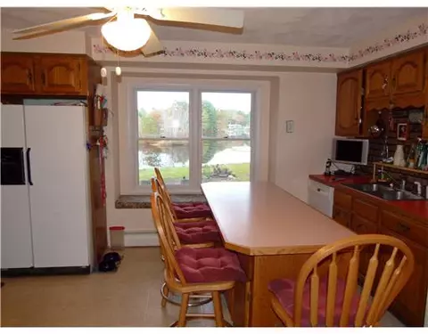 3 Peninsula Ct, Coventry, RI 02816 photo 5